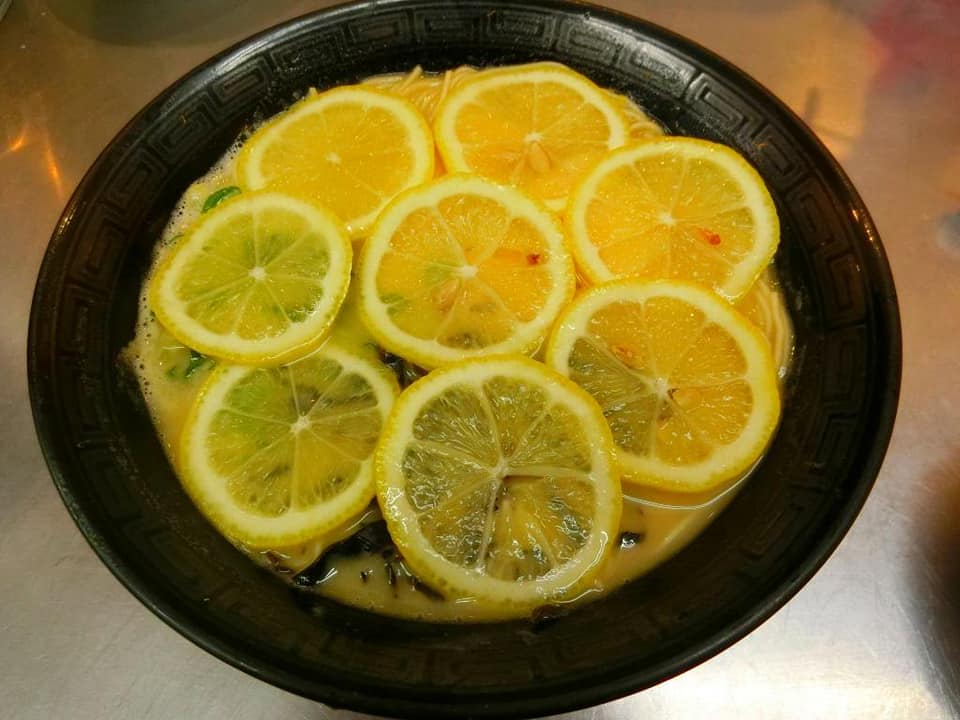 池袋のおすすめラーメン寿