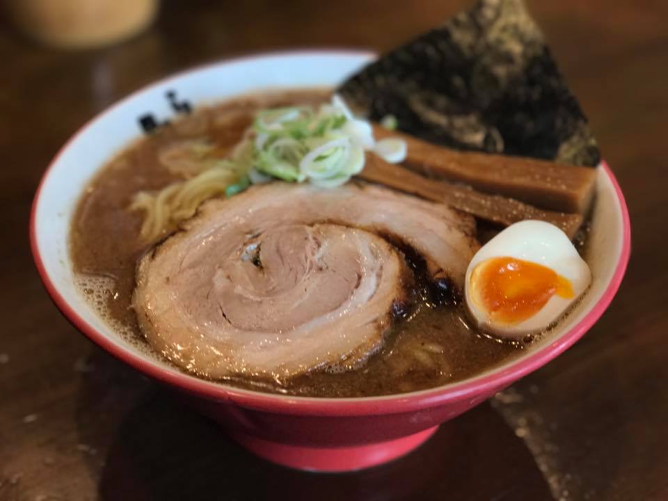高田馬場のラーメン屋・らーめん よし丸のラーメン