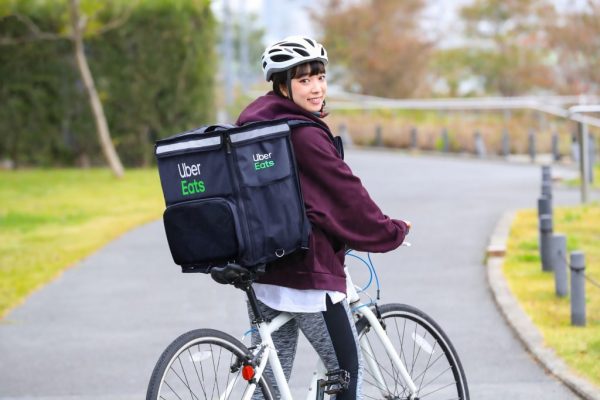 Uber Eats の配達員