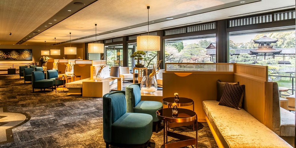 平安神宮会館の館内