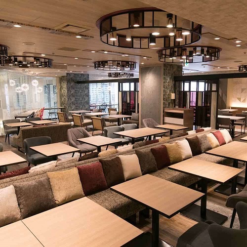 デリシャスキッチン エモンデルの店内