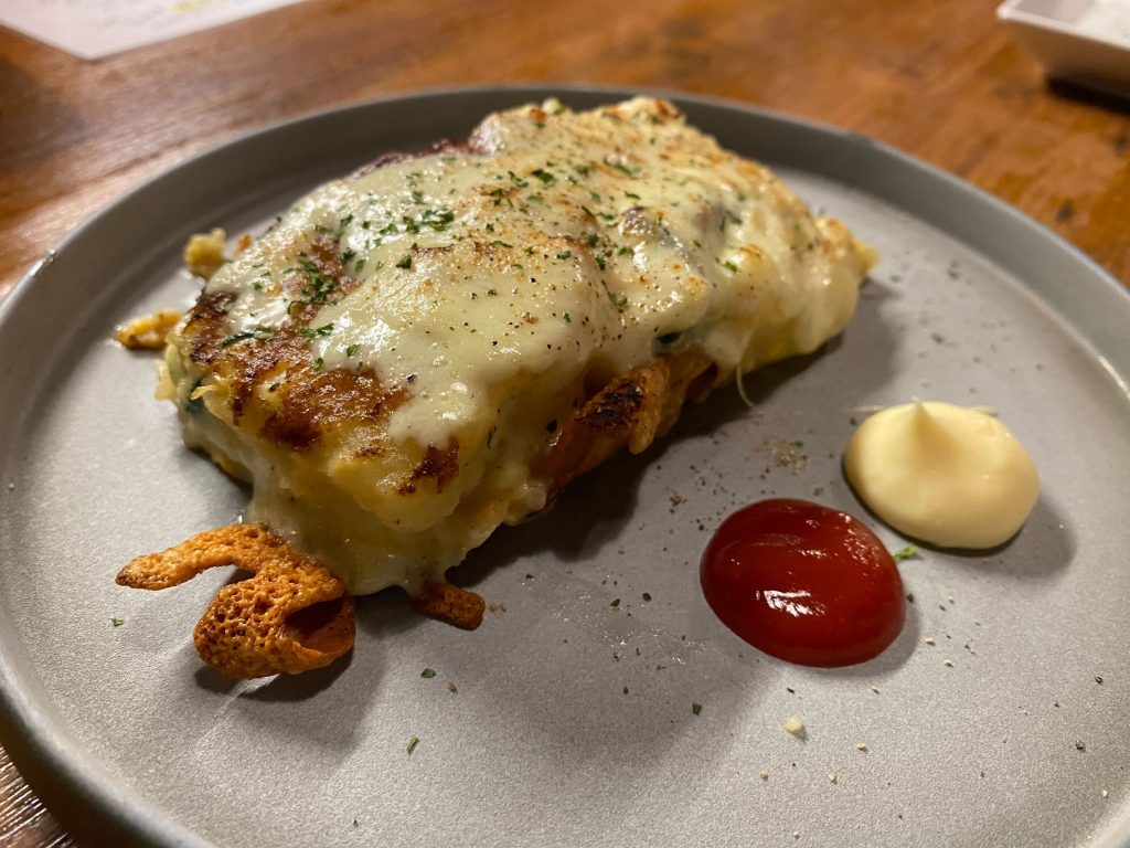 鉄板焼きポテサラ